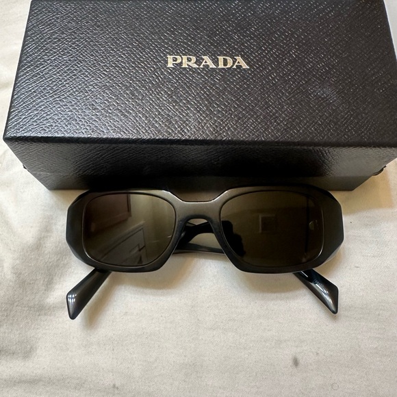 *BEST SELLER* Prada Symbole 49MM Rectangle Sunglasses Unisex - Picture 2 of 6